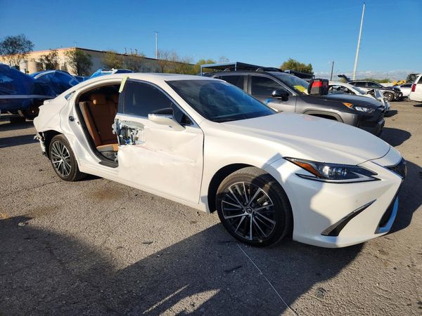 2025 LEXUS ES 300H — Passenger 3/4
