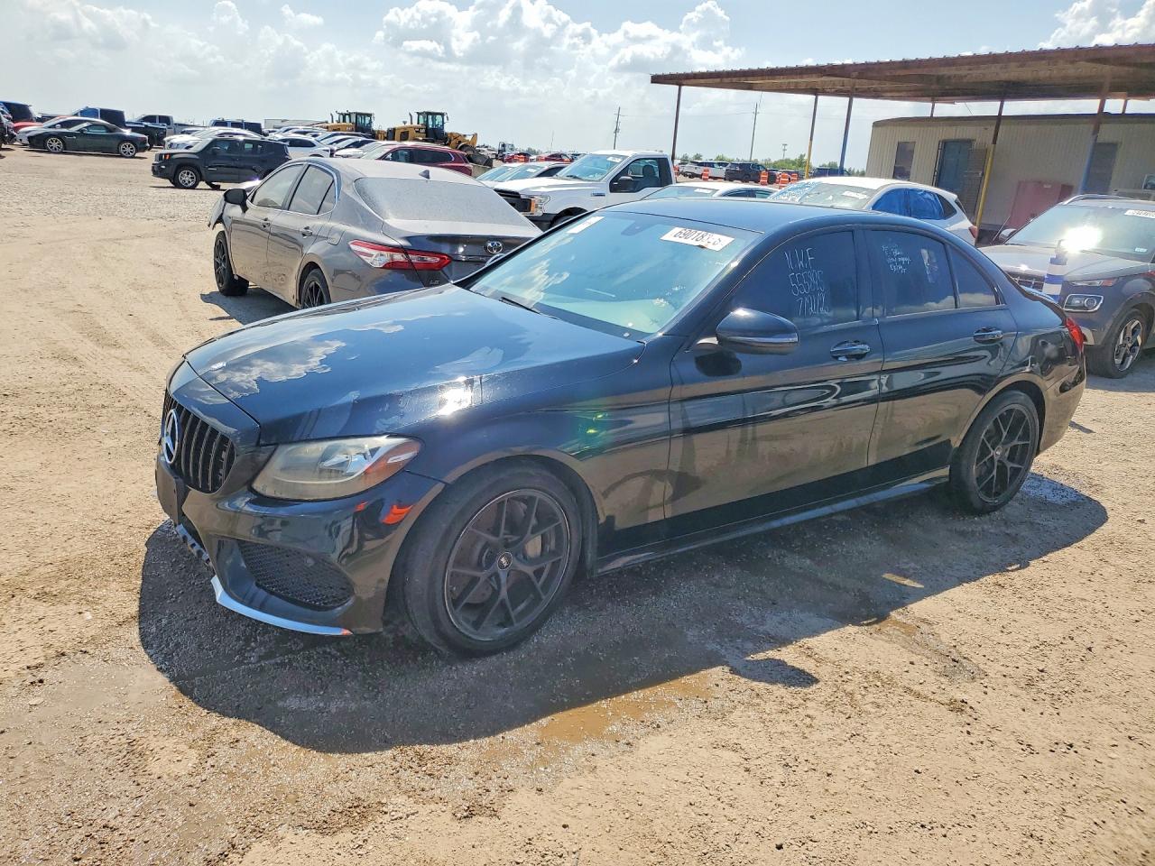 2016 MERCEDES-BENZ C C300 — Front 3/4