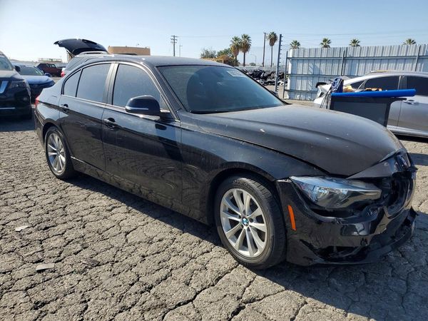 2017 BMW 320 — Passenger 3/4