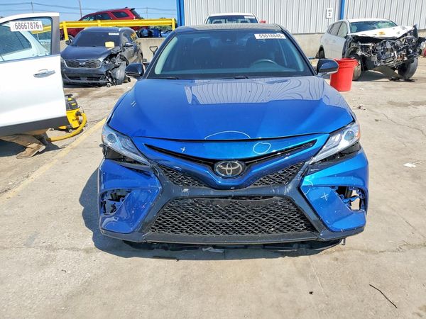 2020 TOYOTA CAMRY XSE