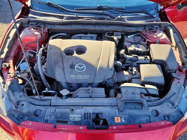 2018 MAZDA 3 Touring — Engine bay