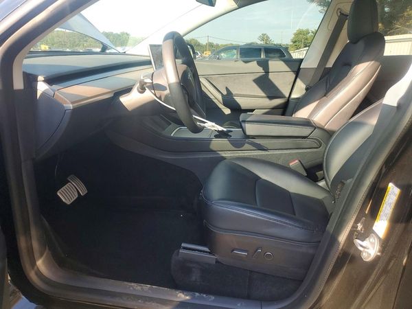 2021 TESLA MODEL Y — DENT
