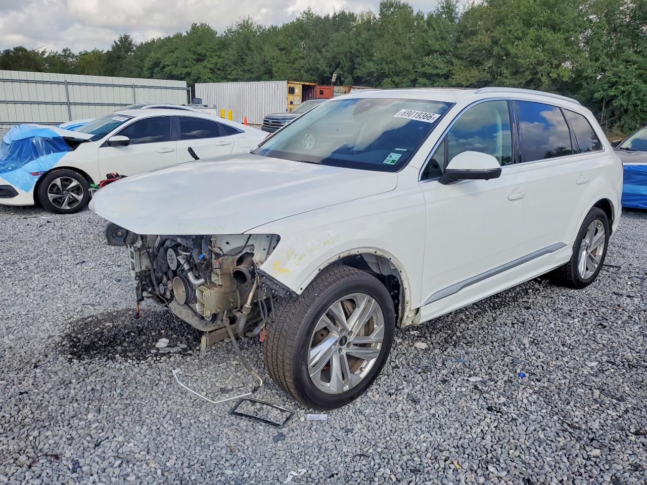 2023 AUDI Q7 quattro Premium Plus