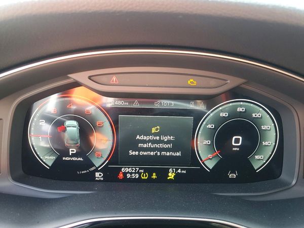 2023 AUDI Q7 quattro Premium Plus