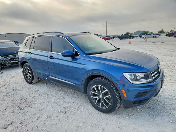 2020 VOLKSWAGEN TIGUAN — Passenger 3/4