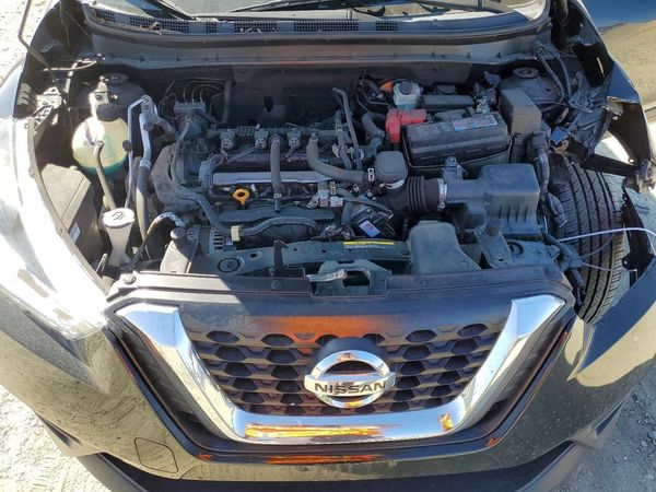 2019 NISSAN KICKS