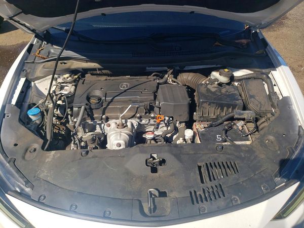 2019 ACURA ILX — Engine bay