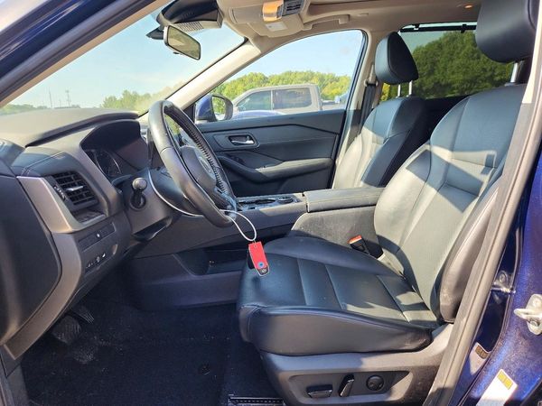 2024 NISSAN ROGUE SV — DENT