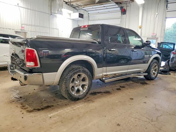 2013 RAM 1500 LARAMIE
