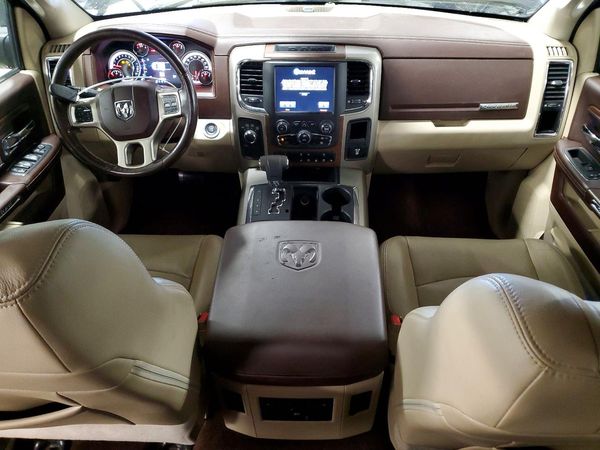 2013 RAM 1500 LARAMIE