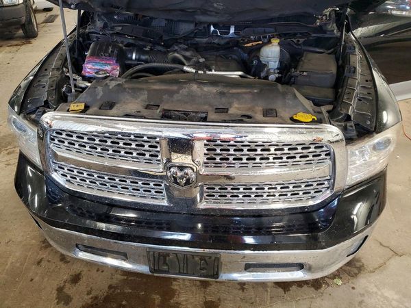 2013 RAM 1500 LARAMIE