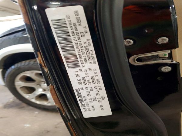 2013 RAM 1500 LARAMIE