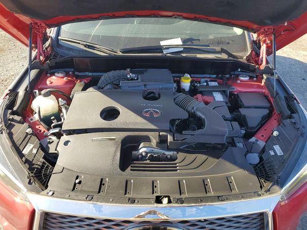 2023 INFINITI QX50 — Engine bay