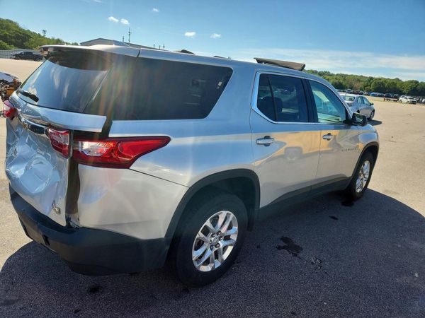 2021 CHEVROLET TRAVERSE LS