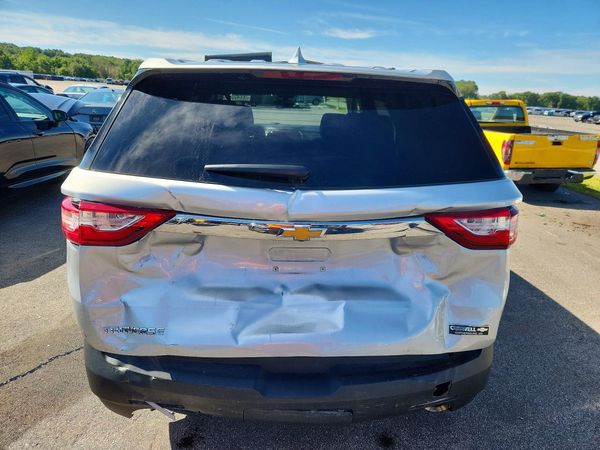 2021 CHEVROLET TRAVERSE LS