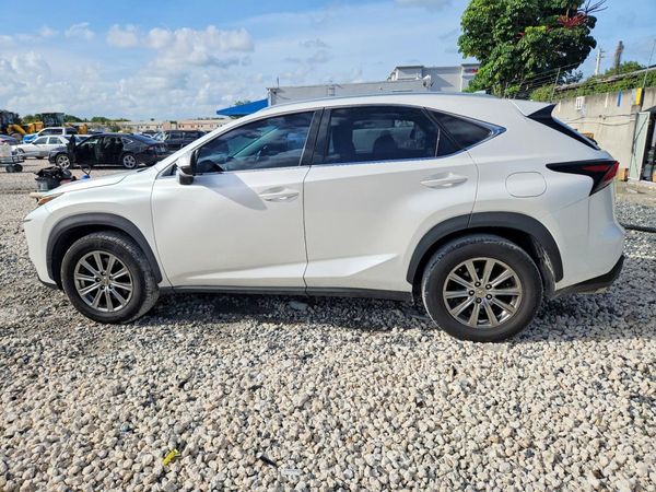 2017 LEXUS NX 200T 200t Luxury