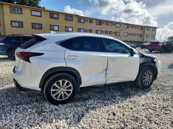 2017 LEXUS NX 200T 200t Luxury