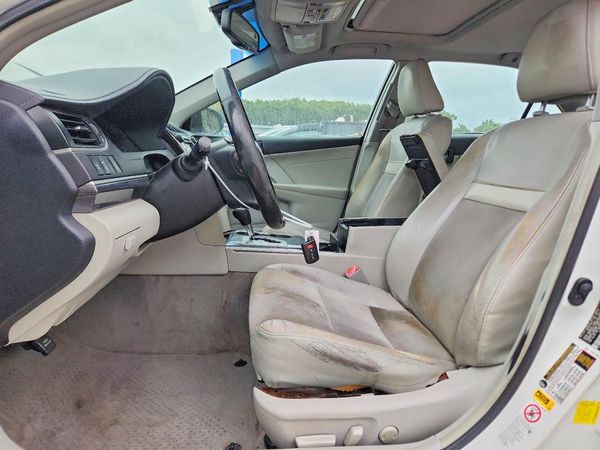 2014 TOYOTA CAMRY SOLA Hybrid — DENT