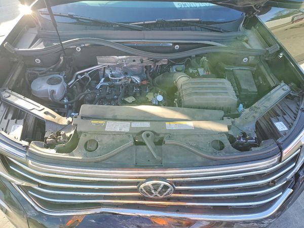 2024 VOLKSWAGEN ATLAS — Engine bay