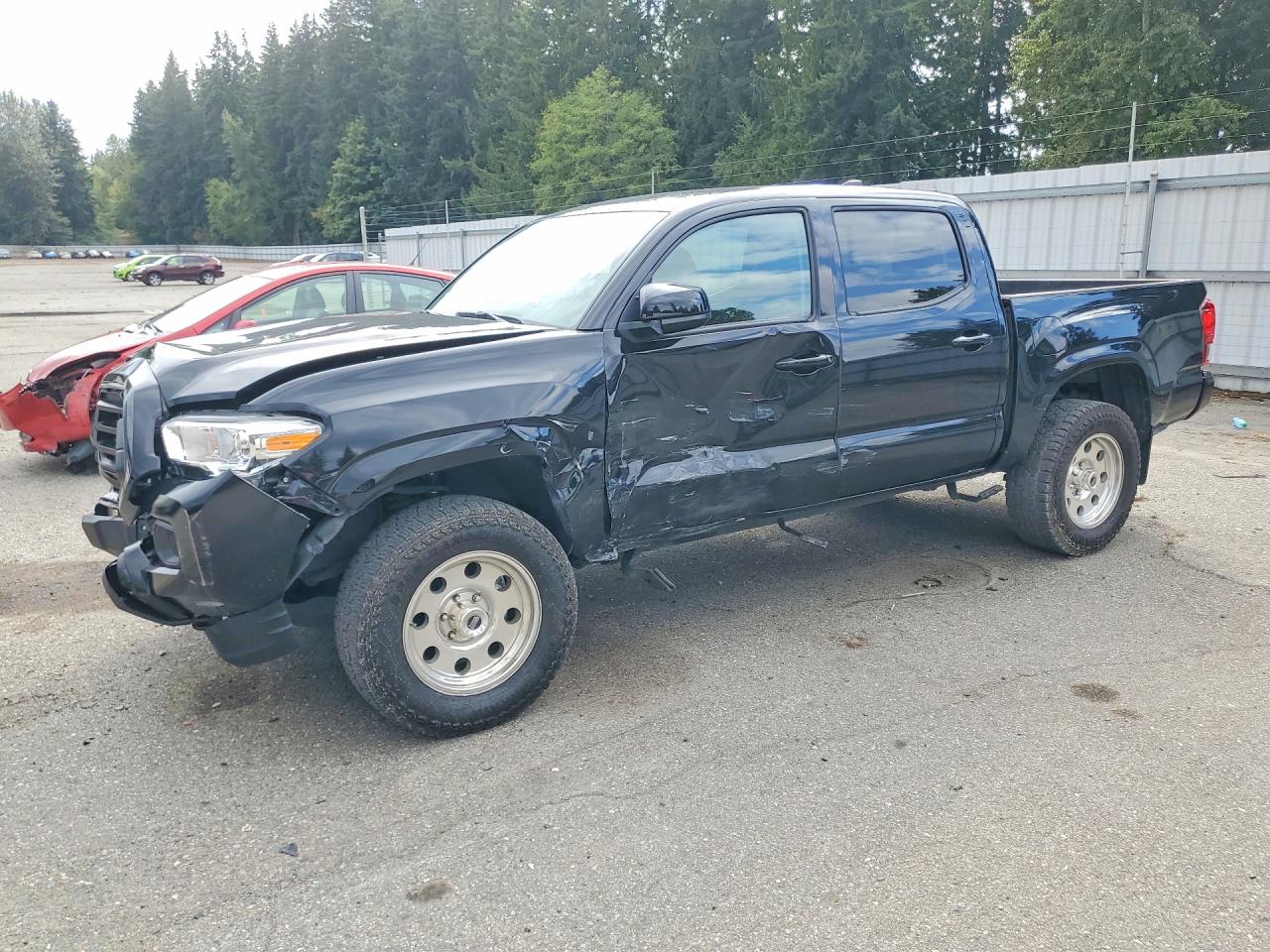 2022 TOYOTA TACOMA SR5 — Front 3/4