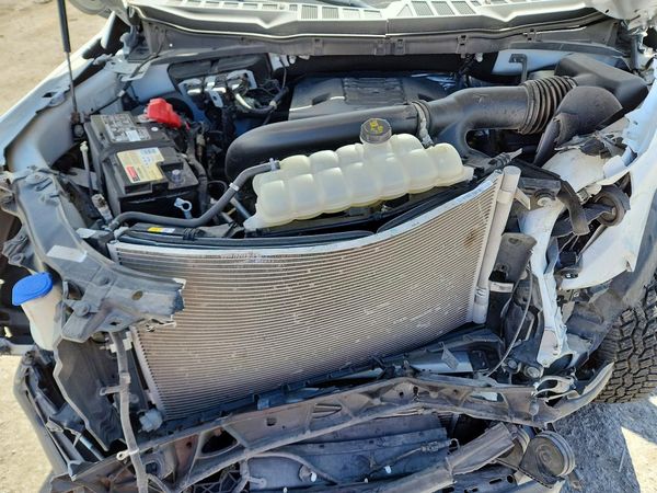 2022 FORD F150 — Engine bay
