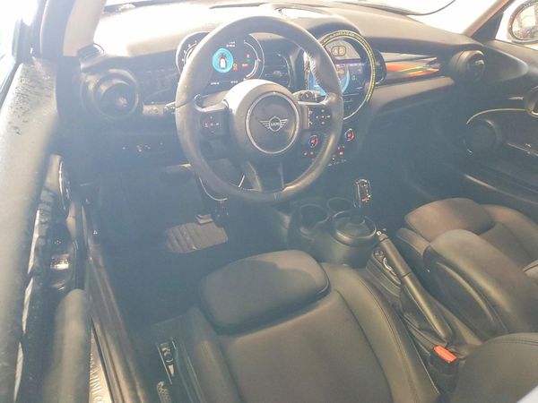 2024 MINI COOPER