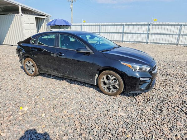 2021 KIA FORTE — Passenger 3/4