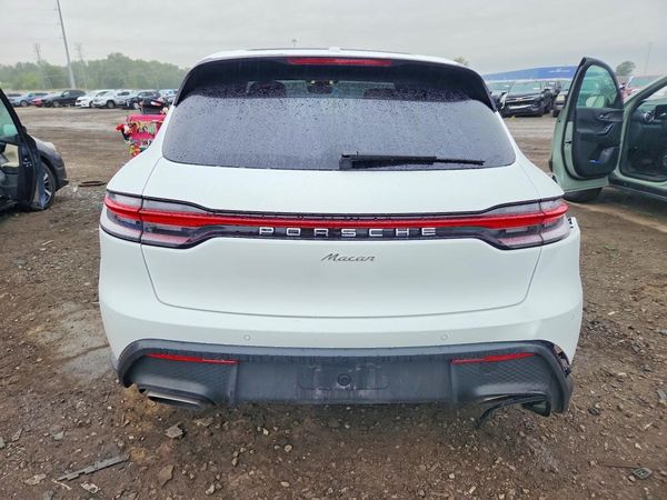 2025 PORSCHE MACAN — DIRR