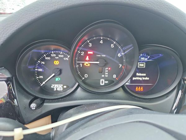 2025 PORSCHE MACAN — ODOM
