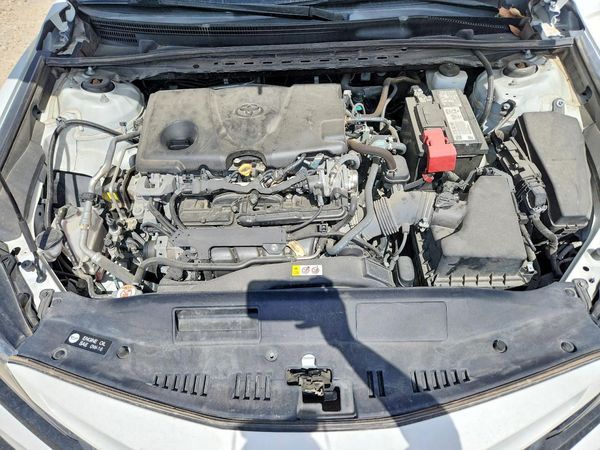 2021 TOYOTA CAMRY — Engine bay