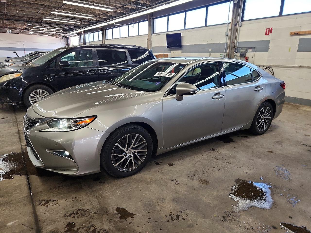2016 LEXUS ES 350