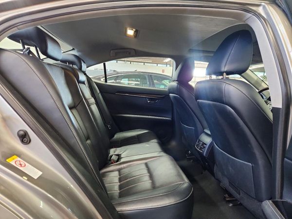 2016 LEXUS ES 350