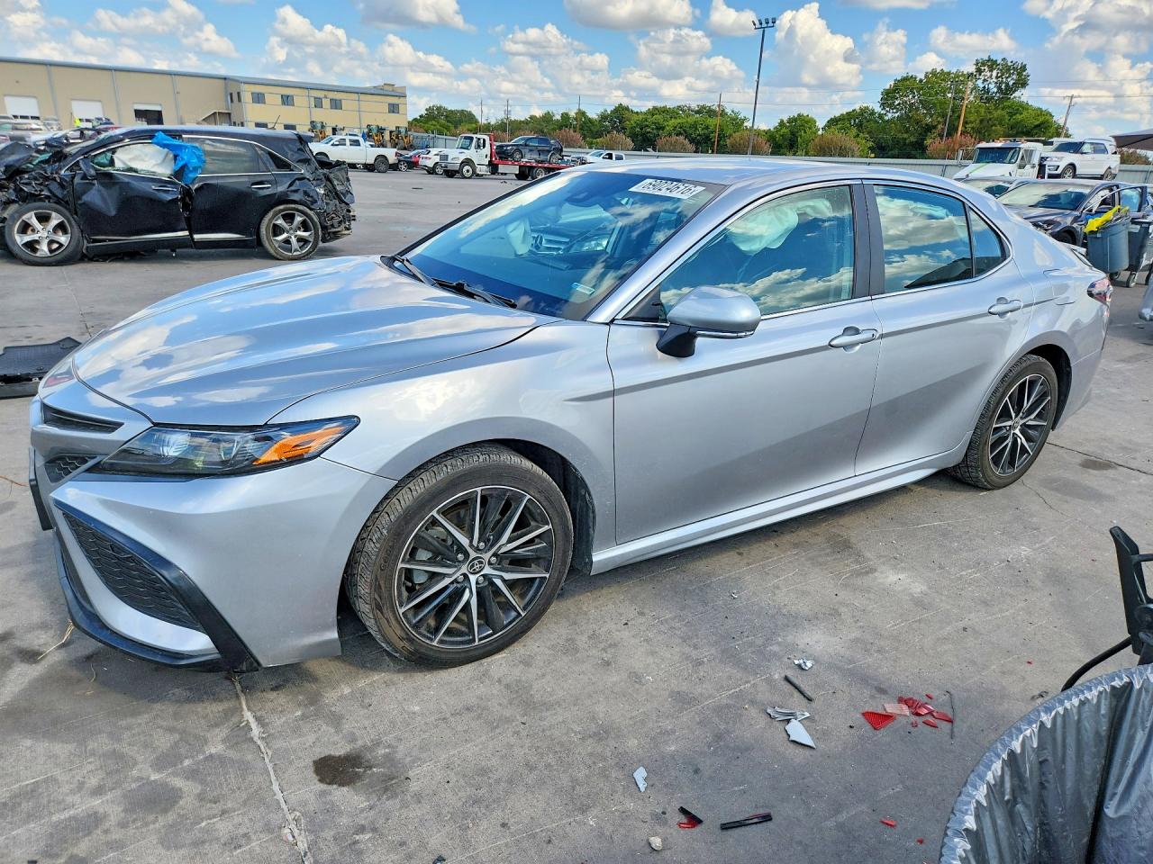 2024 TOYOTA CAMRY — Front 3/4