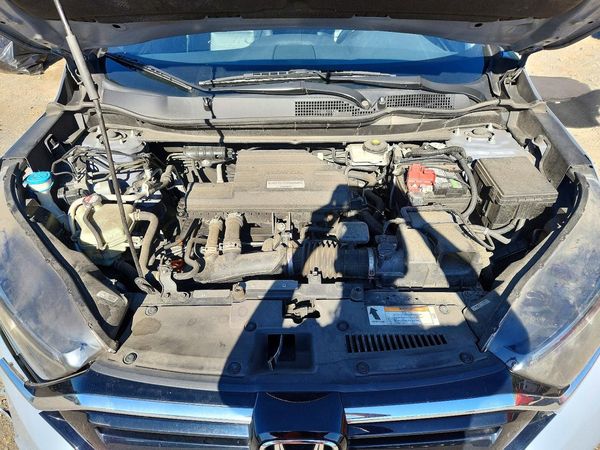 2021 HONDA CR-V EX-L — Engine bay