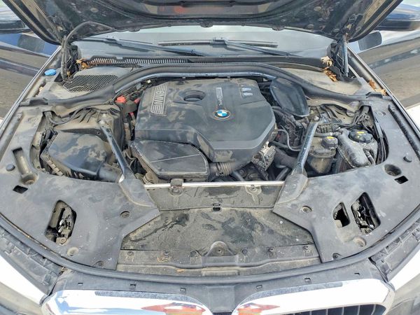 2018 BMW 530 — Engine bay