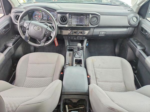 2022 TOYOTA TACOMA SR5 — CKPT