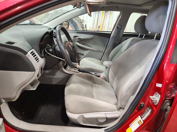 2013 TOYOTA COROLLA — DENT