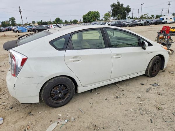 2013 TOYOTA PRIUS