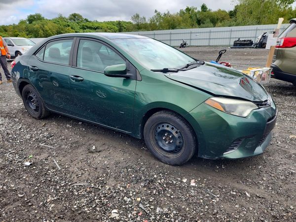 2015 TOYOTA COROLLA L/LE — Passenger 3/4