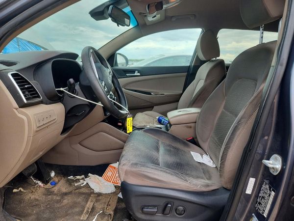 2019 HYUNDAI TUCSON — DENT