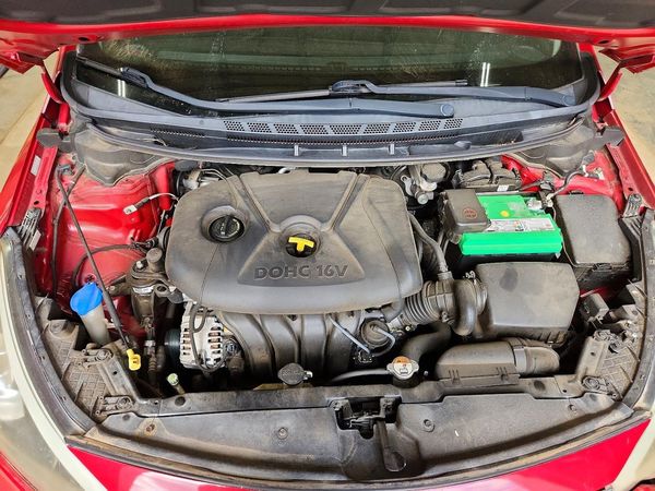 2016 KIA FORTE — Engine bay
