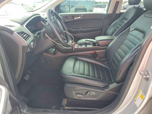 2019 FORD EDGE — DENT