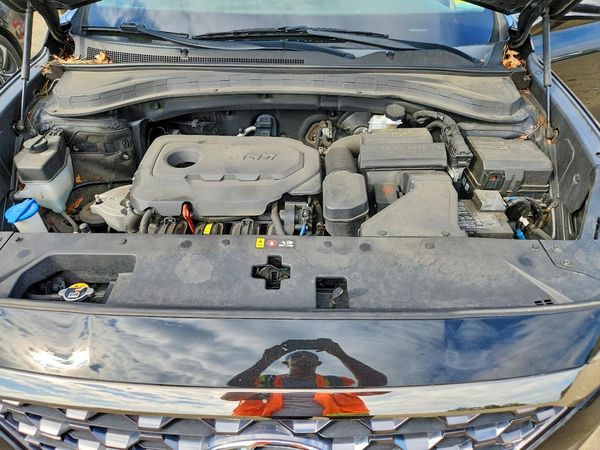 2019 HYUNDAI SANTA FE SEL, SEL Plus — Engine bay