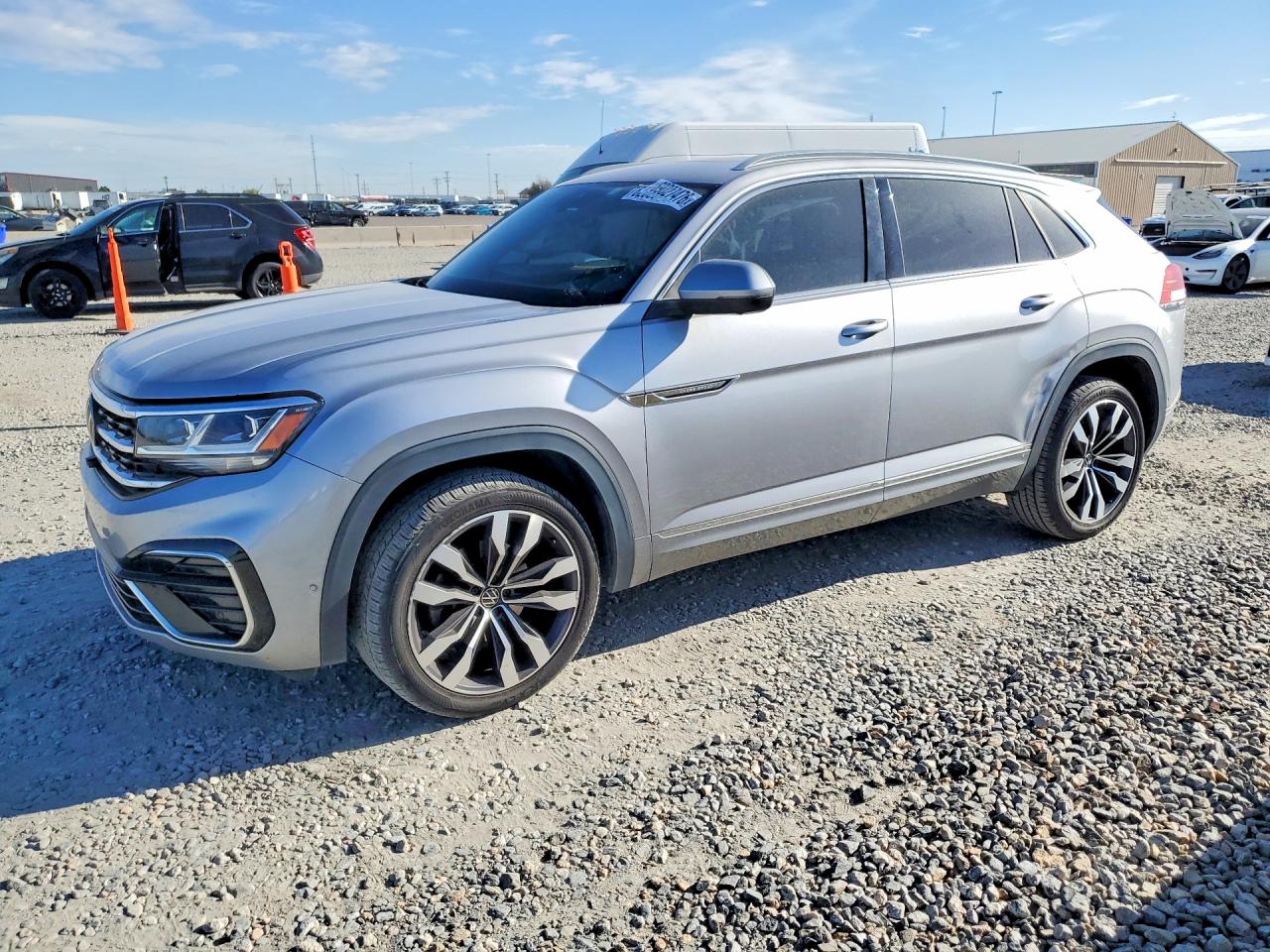 2020 VOLKSWAGEN ATLAS CROSS SPORT — Front 3/4
