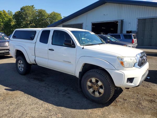 2013 TOYOTA TACOMA Delux — Passenger 3/4
