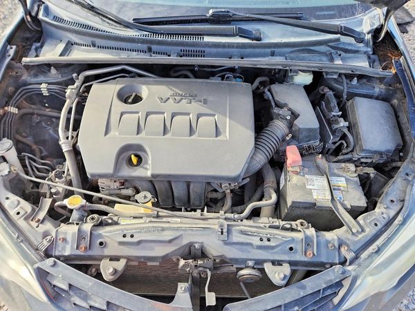 2016 TOYOTA COROLLA L/LE — Engine bay
