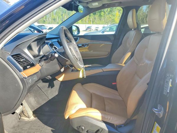 2016 VOLVO XC90 — DENT