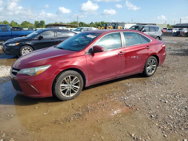 2016 TOYOTA CAMRY