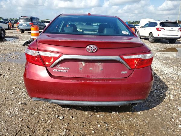 2016 TOYOTA CAMRY