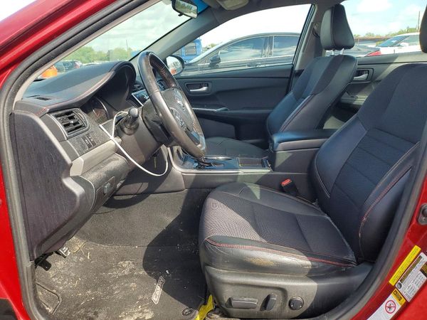2016 TOYOTA CAMRY